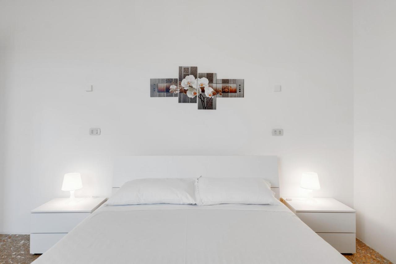 Lulli Cozy Apartment With Balcony Firenze Bagian luar foto
